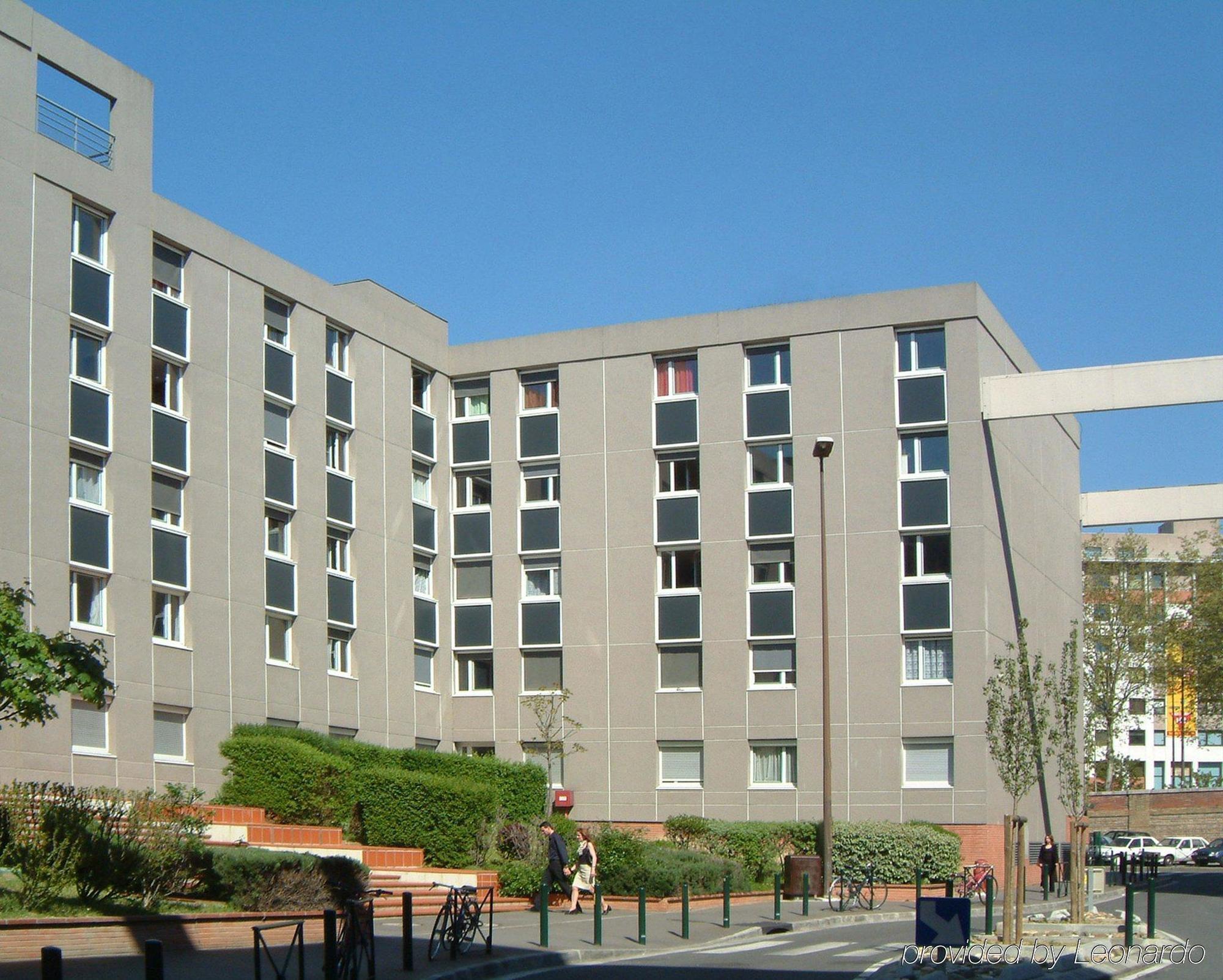 Sejours & Affaires Toulouse De Brienne Aparthotel Exterior photo