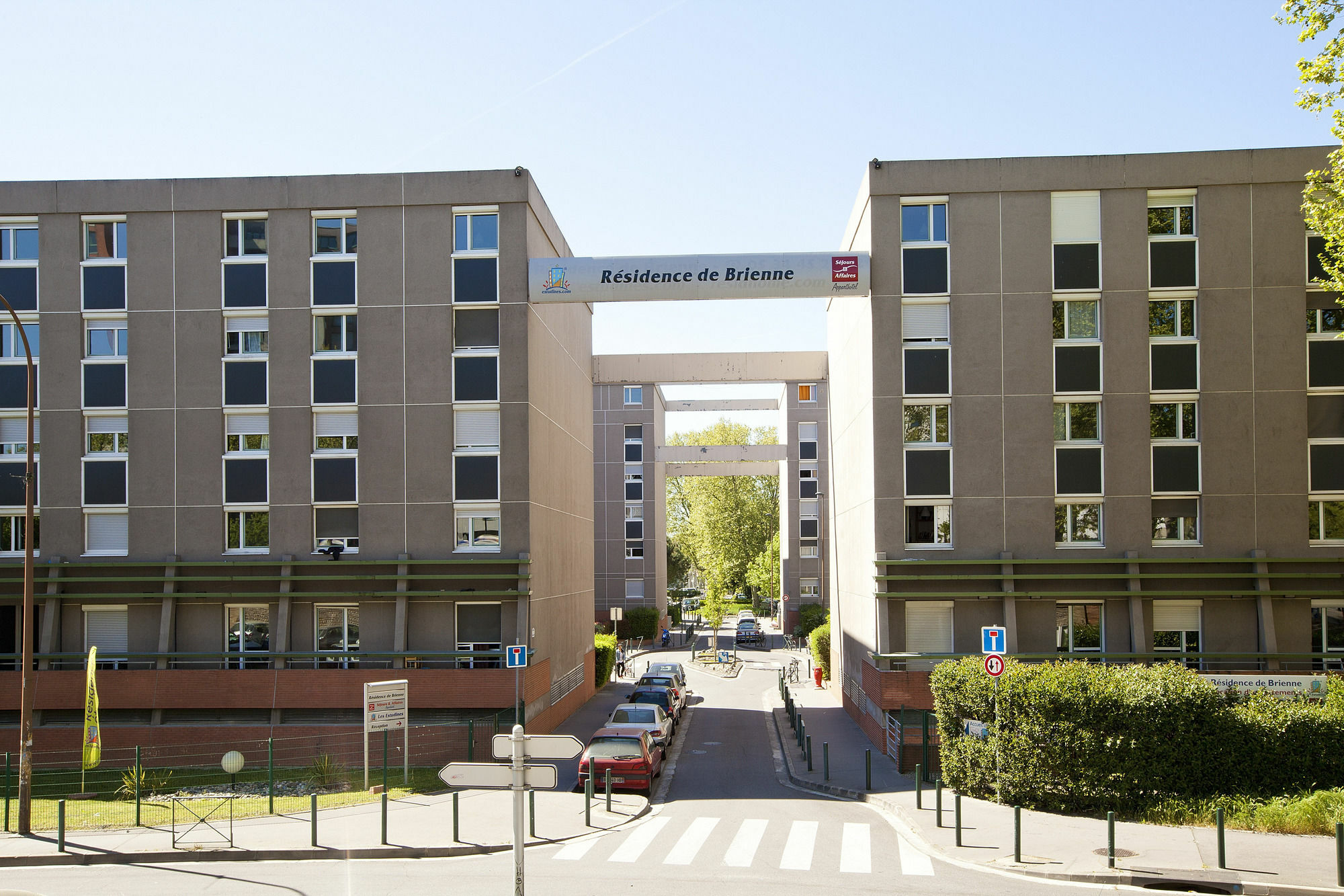 Sejours & Affaires Toulouse De Brienne Aparthotel Exterior photo